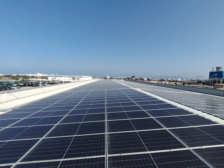 Centrale photovoltaïque Ennakel — Kram, 588 kWc